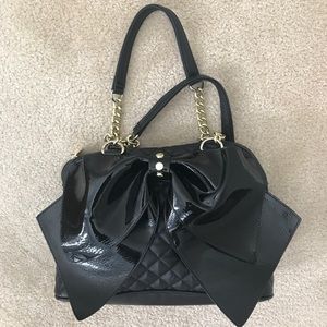 Betsy Johnson large bow black handbag